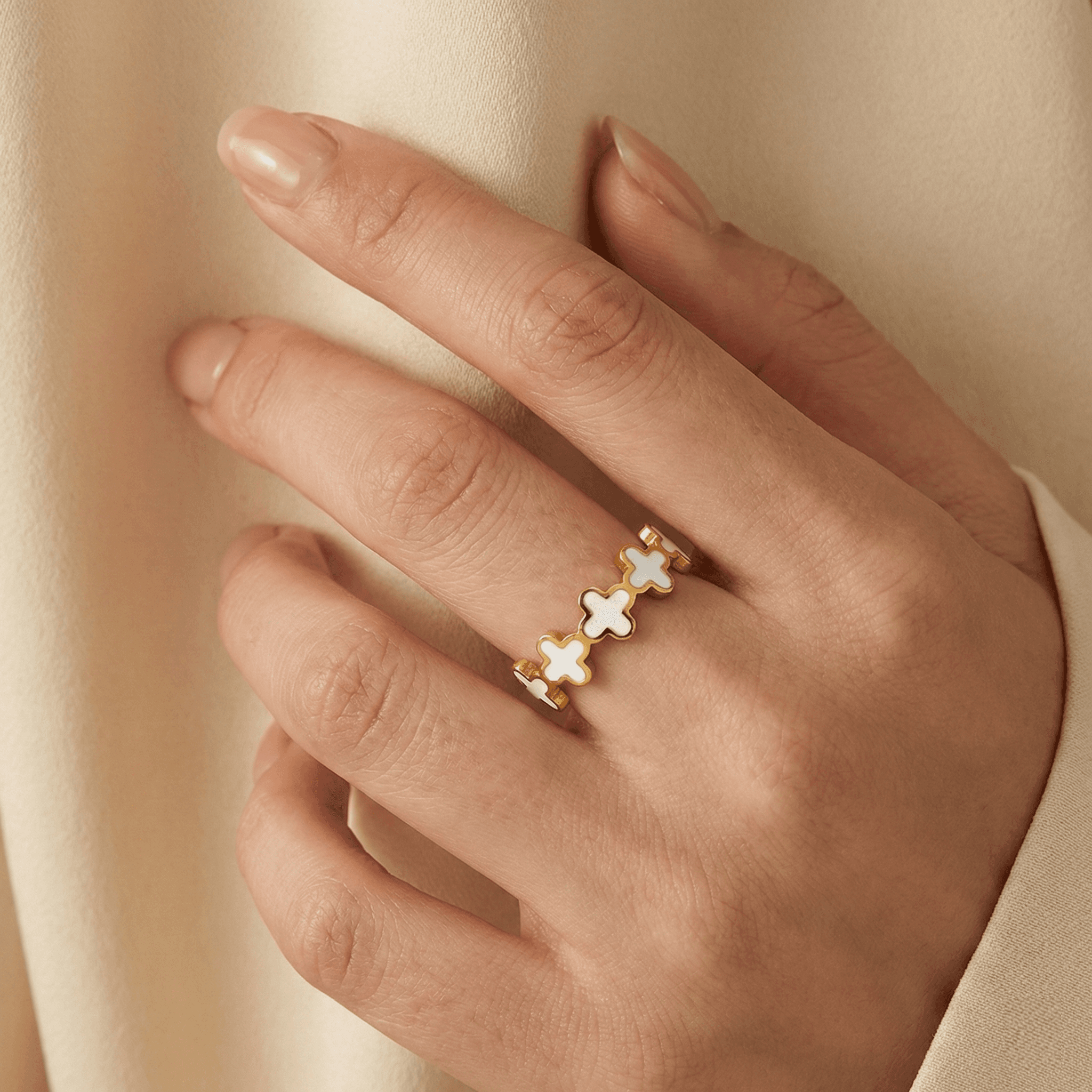 Venclave Clover Adjustable White